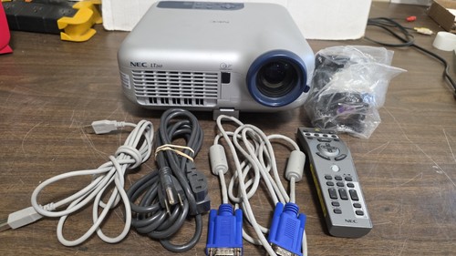 Nec lt260 projector 606 hours - lt260,